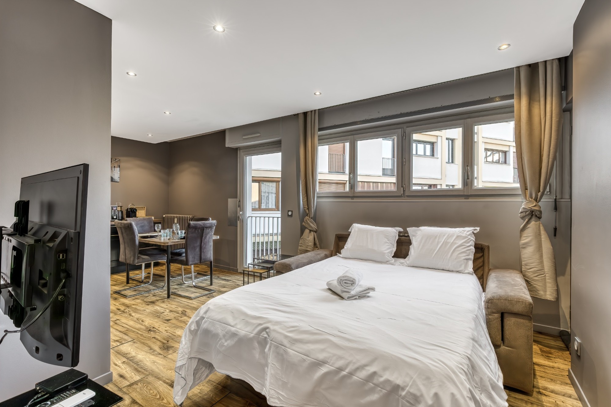 Canapé convertible du séjour de l'appartement Ébène à Annecy