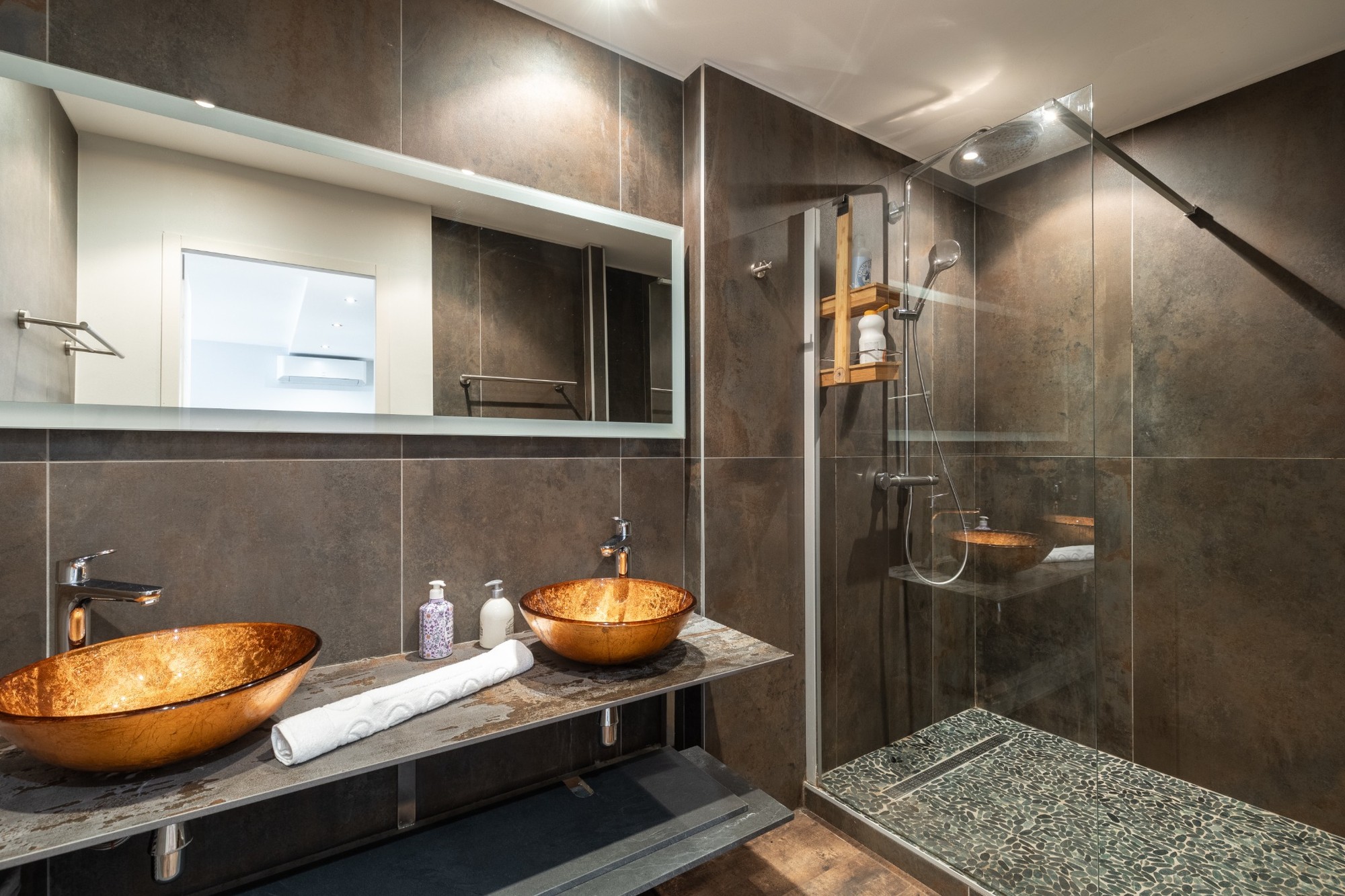 Salle de bains de l'appartement Écrin à Annecy
